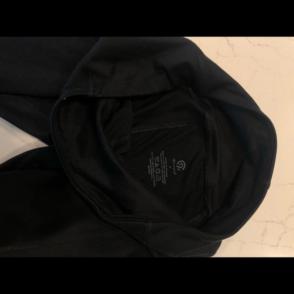 Champion Crop Leggings - Picture 3 of 3